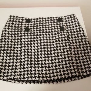 EXPRESS MINI SKIRT